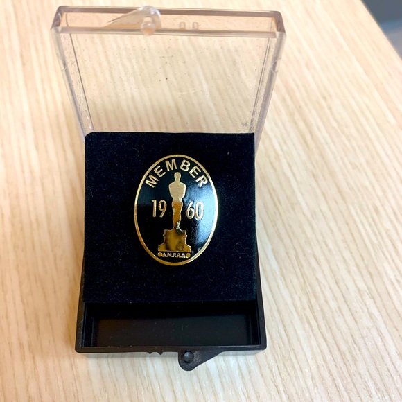 Authentic Academy Award 1960 Member Pin